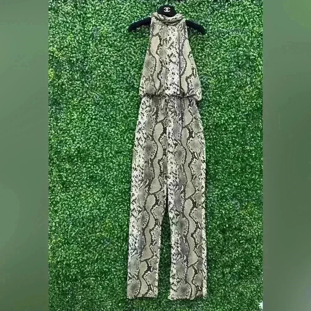 EN FOCUS STUDIO SNAKESKIN PRINT JUMPSUIT SIZE 8